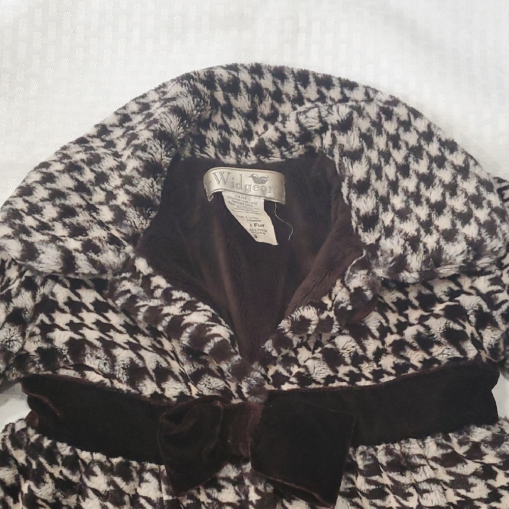 Widgeon Stylish Houndstooth Kids Coat - Picture 4 of 12
